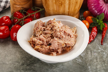 Canned tuna fish for salad