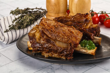 Baked beef ribs with marinade