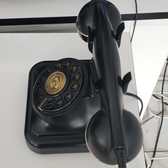 old fashioned phone