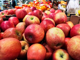 Apples in the market