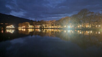Obraz premium ioannina night in the lake winter afternoon greece