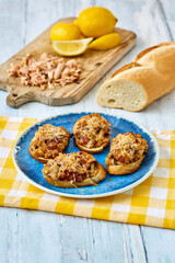 hot crab dip on toasted bread