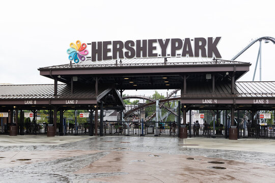Hershey, Pennsylvania &ndash; July 16, 2023: The main entrance to Hersheypark theme amusement park