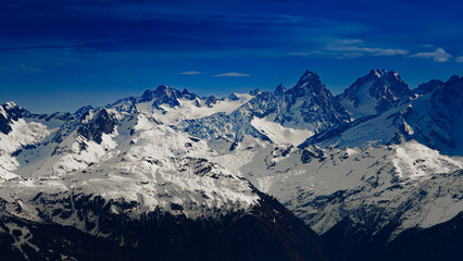 Obraz premium Mountain landscape in La Clusaz in the French Alps, under snow.