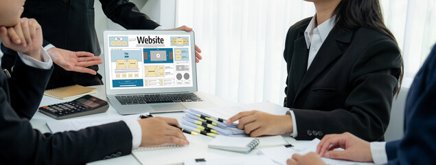 Website design software provide brisk template for online retail business and e-commerce
