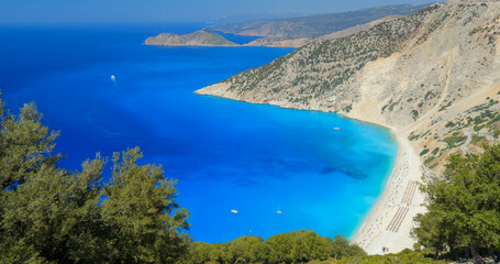 Obraz premium Splendid panorama of turquoise Mediterranean sea and green pines