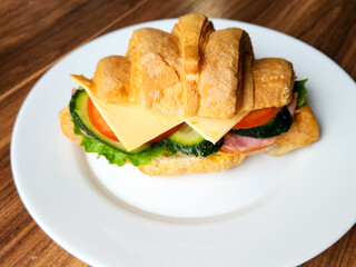 sandwich with ham and cheese