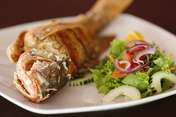 PESCADO FRITO