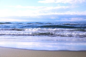 波が引いた後の浜辺