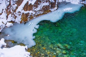 長野県南木曽町　冬の柿其渓谷の景色