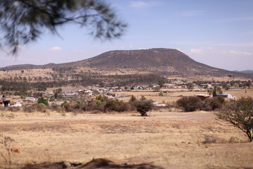 Cerro seco, mucho calor en Queretaro México.