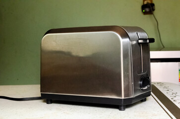 A Pop-up Bread Toaster