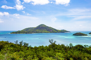 Obraz premium Saint-Anne Island, Sainte-Anne Marine National Park, Seychelles, Africa.