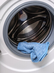 Special cloth for wiping moisture from rubber the washing machine. Preventing mold formation.