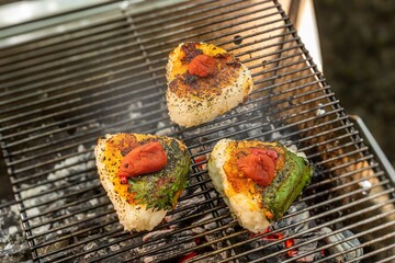 焼きおにぎり　grilled rice ball japanese food