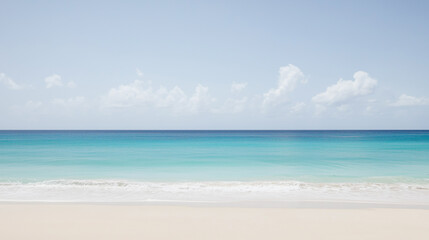 Obraz premium tropical beach and sea with blue sky and clouds