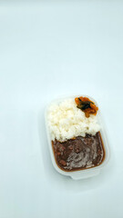 シンプルなカレーライス弁当・子供用ランチボックス／Simple curry rice bento/kids' lunch box／심플한 카레라이스 도시락・어린이용 런치 박스