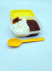 シンプルなカレーライス弁当・子供用ランチボックス／Simple curry rice bento/kids' lunch box／심플한 카레라이스 도시락・어린이용 런치 박스