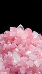 Obraz premium A Beautiful Arrangement Pink And White Crystal Stones Ocean Waves