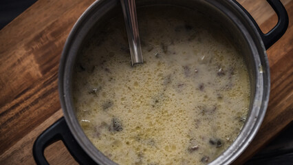 Sanfte Hackfleisch-Lauch-Suppe – Wärmendes Soulfood