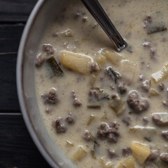 Sanfte Hackfleisch-Lauch-Suppe – Zart & cremig
