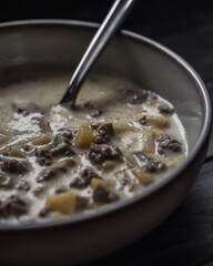 Sanfte Hackfleisch-Lauch-Suppe – Zart & cremig