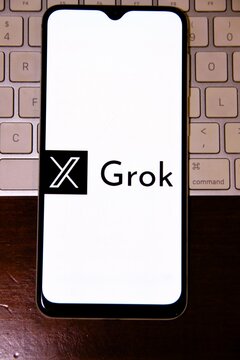 Grok - Chatbot conversacional de intelig&ecirc;ncia artificial generativa desenvolvido pela xAI, baseado em modelos de linguagem de grande escala (LLMs). 