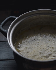  Festliche Hackfleisch-Lauch-Suppe mit Kartoffelstücken für kalte Wintertage