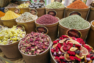 Tea for sale in a spice Spice Bazaar, Istanbul, Turkey