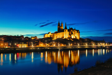 Obraz premium Meißen ( Meissen ) at night - Saxony - Germany - Europe - Porcelain - Cathedral - Albrechtsburg 