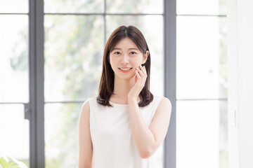 女性 美容 ビューティーイメージ
