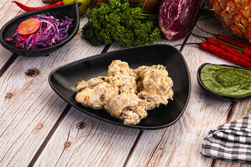 Chicken tikka with cream sauce