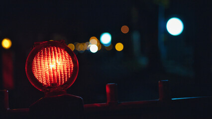 Construction site warning lamp  © Enrico Obergefäll