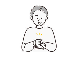 納得しているシニアの男性