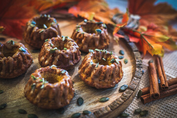 Pumpkin seeds mini cakes