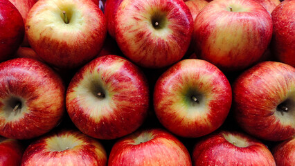 Red Apple