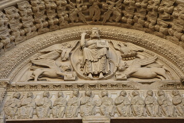 Tympan de l'église Saint-Trophîme à Arles. France