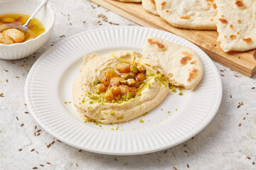 Lemon and Garlic Hummus