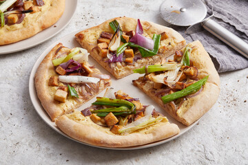 Vegan Onion Pizza 