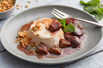 Semolina Pudding with Plum Sauce 