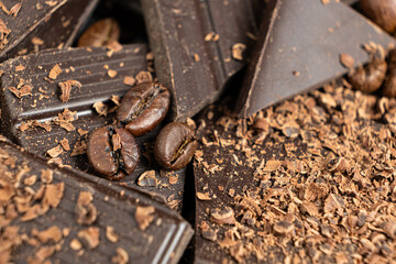 Grated dark chocolate, chips and coffee beans