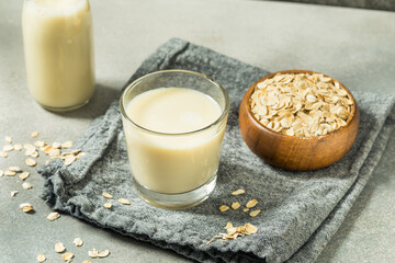Healthy Sweet Alternative Oat Milk