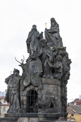 Obraz premium Prague czech republic-30.12.24 Historical Gothic Medieval castle and church complex, St. Vitus Cathedral, Charles Bridge, astronomical clock, Basilica of St. George, Unesco city tourism