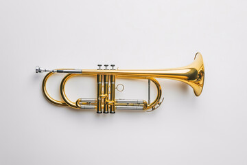 Obraz premium Golden trumpet isolated on white background