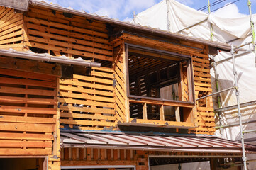 Fototapeta premium 解体工事中の木造家屋