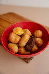 Salgado brasileiro de festa coxinha, empada, hamburguer