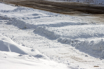 Cleared sidewalks in the wintertime