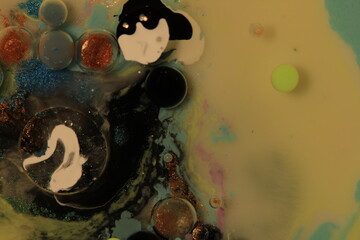 Liquid art with Ink, Paint, Mica Powder, Milk and Oils