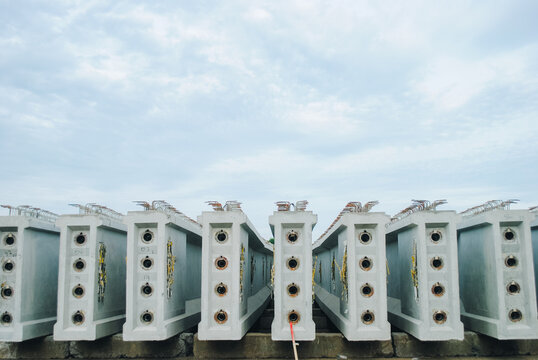 Segmental PC-I Girder is a precast I-shaped beam made of prestressed concrete. These beams withstand the loads acting on the bridge and distribute them to the bridge substructure.