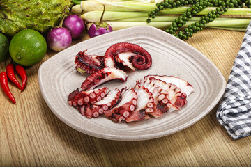 Jamanese cuisine - sashimi with octopus